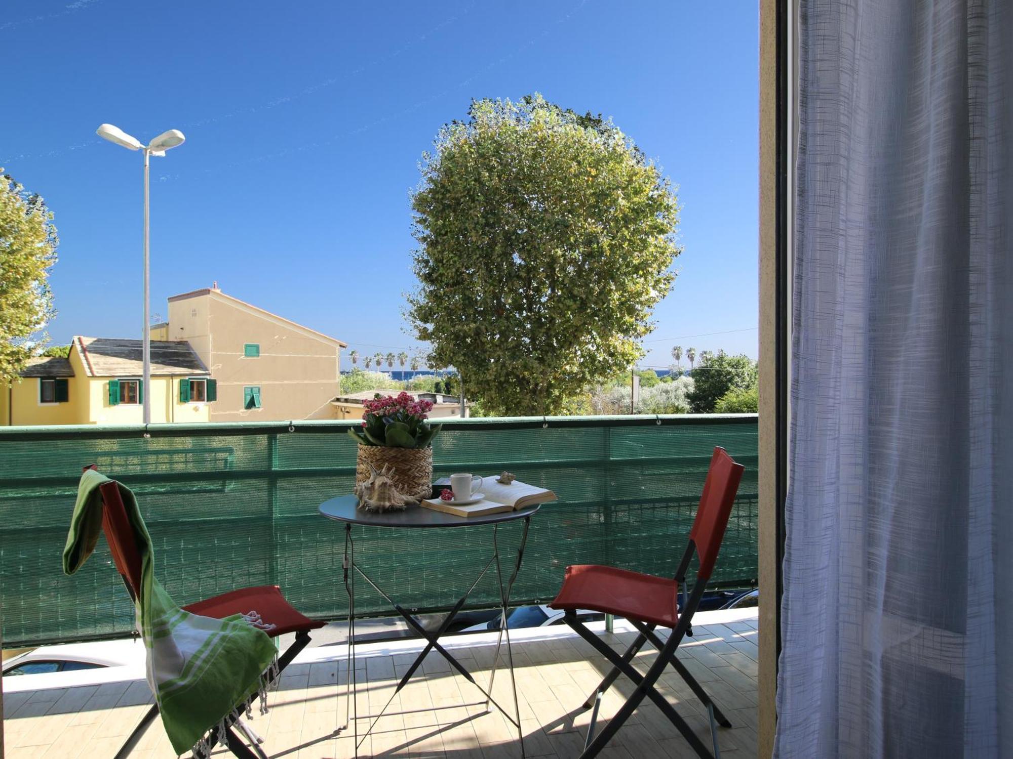 Апартаменты Il Mare In Piazza Альбисола-Супериоре Экстерьер фото